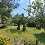 Rez De Jardin Villa Independant Presqu'Ile De Giens Апартаменты *