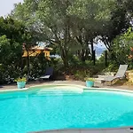 Rez de jardin villa Presqu'ile de Giens Appartement